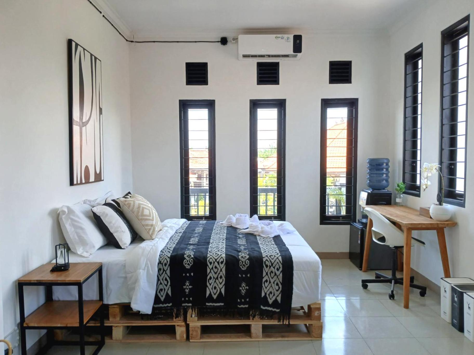 Place To - Cozy Living Seminyak (Bali)