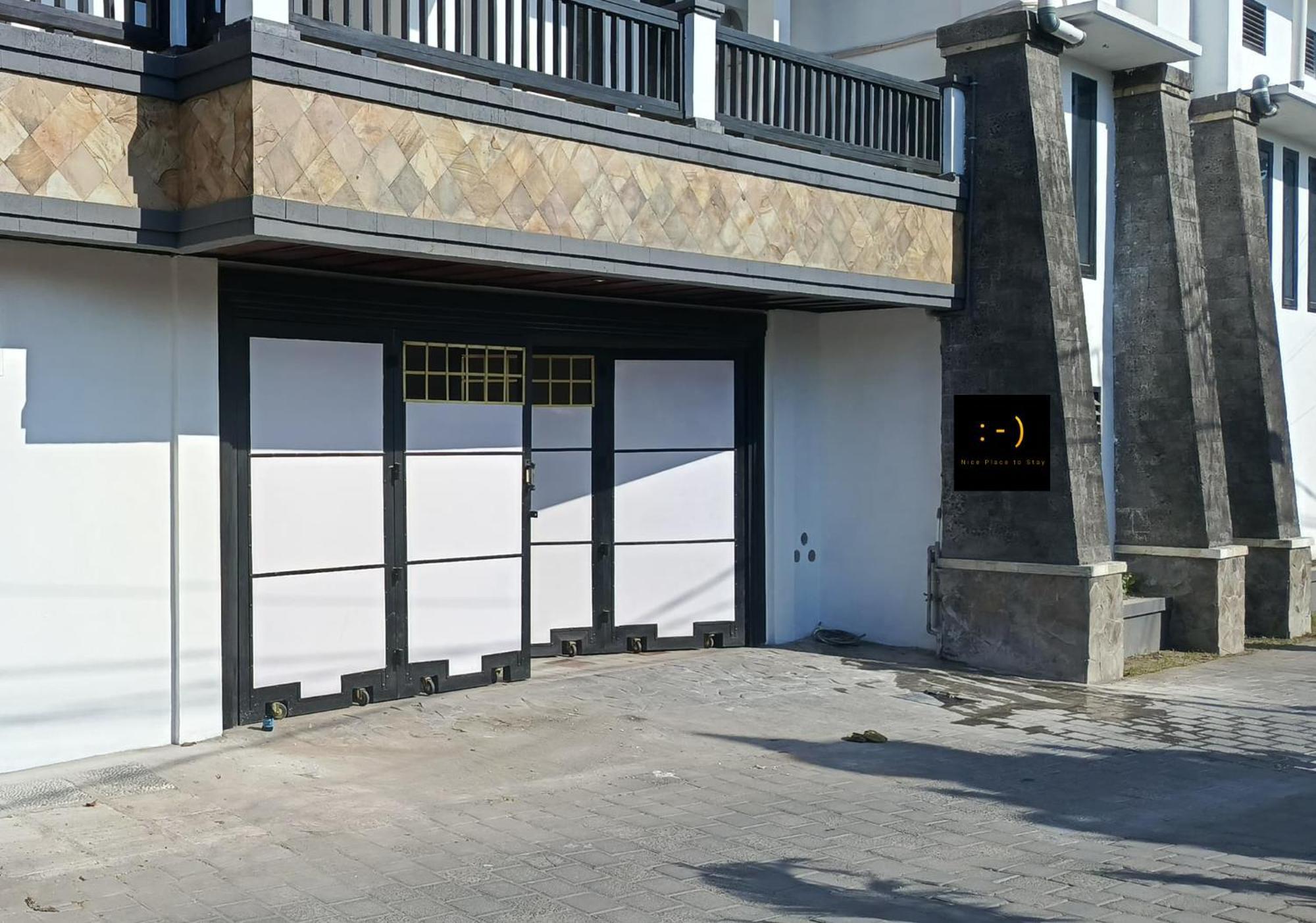 Aparthotel Place To - Cozy Living Seminyak (Bali)